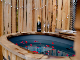 Hot tub holidays in The Highlands
